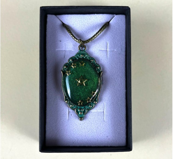 Ornate Picture Frame Pendant - GREEN (METAL BEZEL)